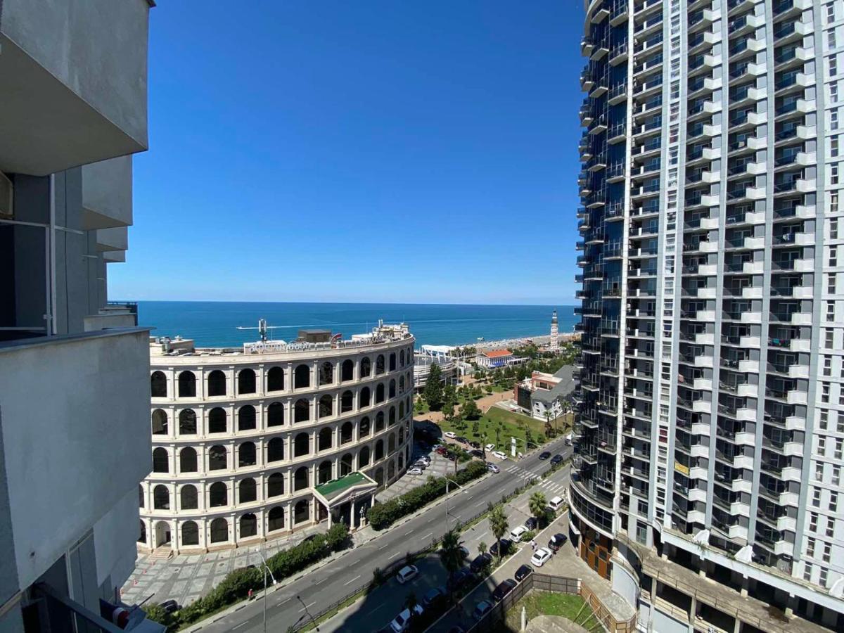 Апартаменты Orbi Sea Tower Батуми Экстерьер фото
