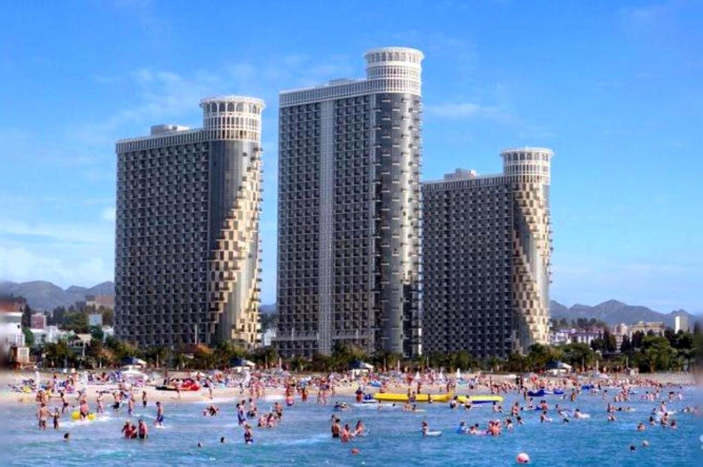 Апартаменты Orbi Sea Tower Батуми Экстерьер фото