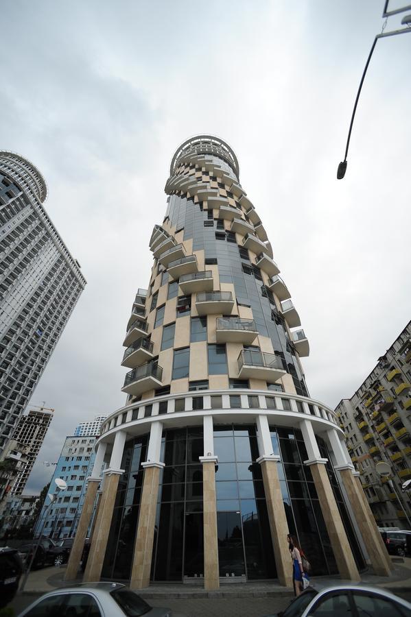 Апартаменты Orbi Sea Tower Батуми Экстерьер фото